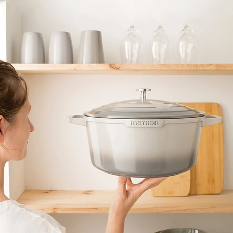 Cocotte Légère Ronde En Fonte D’aluminium 28 Cm 6,7 L Rouge 3 Cocotte Légère Ronde En Fonte D’aluminium 28 Cm 6,7 L Rouge – Image 3