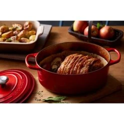 Produits populaires -Casserole & Saveurs Magasin 213201 1 2 Cocotte fonte ovale cerise 29 cm Le Creuset