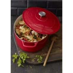 Cocotte Sublime Fonte Ovale 6 L 31 Cm Rouge 5 Cocotte Sublime Fonte Ovale 6 L 31 Cm Rouge -Casserole & Saveurs Magasin 213249 2 4 Cocotte sublime fonte ovale 6 L 31 cm rouge Chasseur